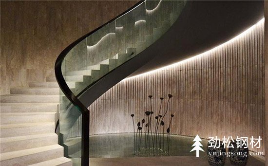 云南昆明半圓形旋轉(zhuǎn)樓梯設(shè)計(jì)定制